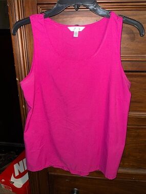 Time and Tru Hot Pink Sleeveless Tank Top